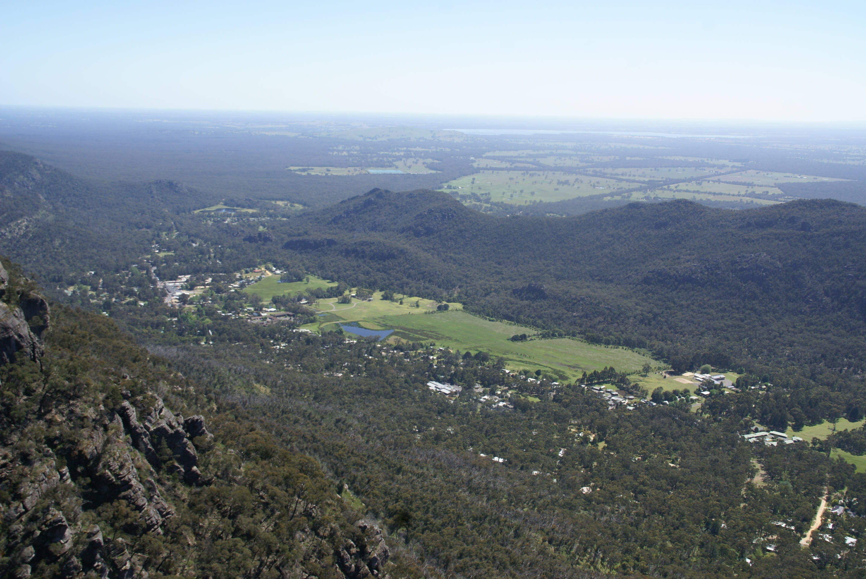 Halls Gap from The Pinnacle | Greg and Deb's Travel Blog